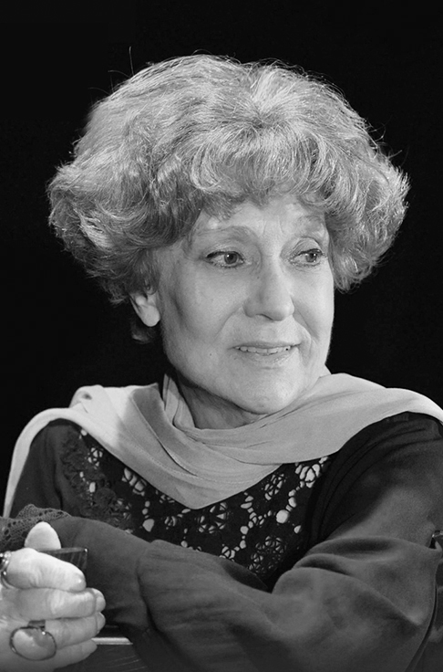 Елена Муратова